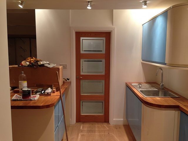 images/kitchens/slider/kitchen-fitters-2-kireth-ai.jpeg