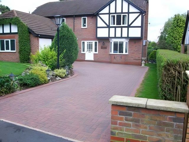 images/drives-paving/slider/drive-paving-10-kireth-ai.jpeg